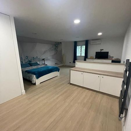 Chambre Atypique Domène Екстериор снимка
